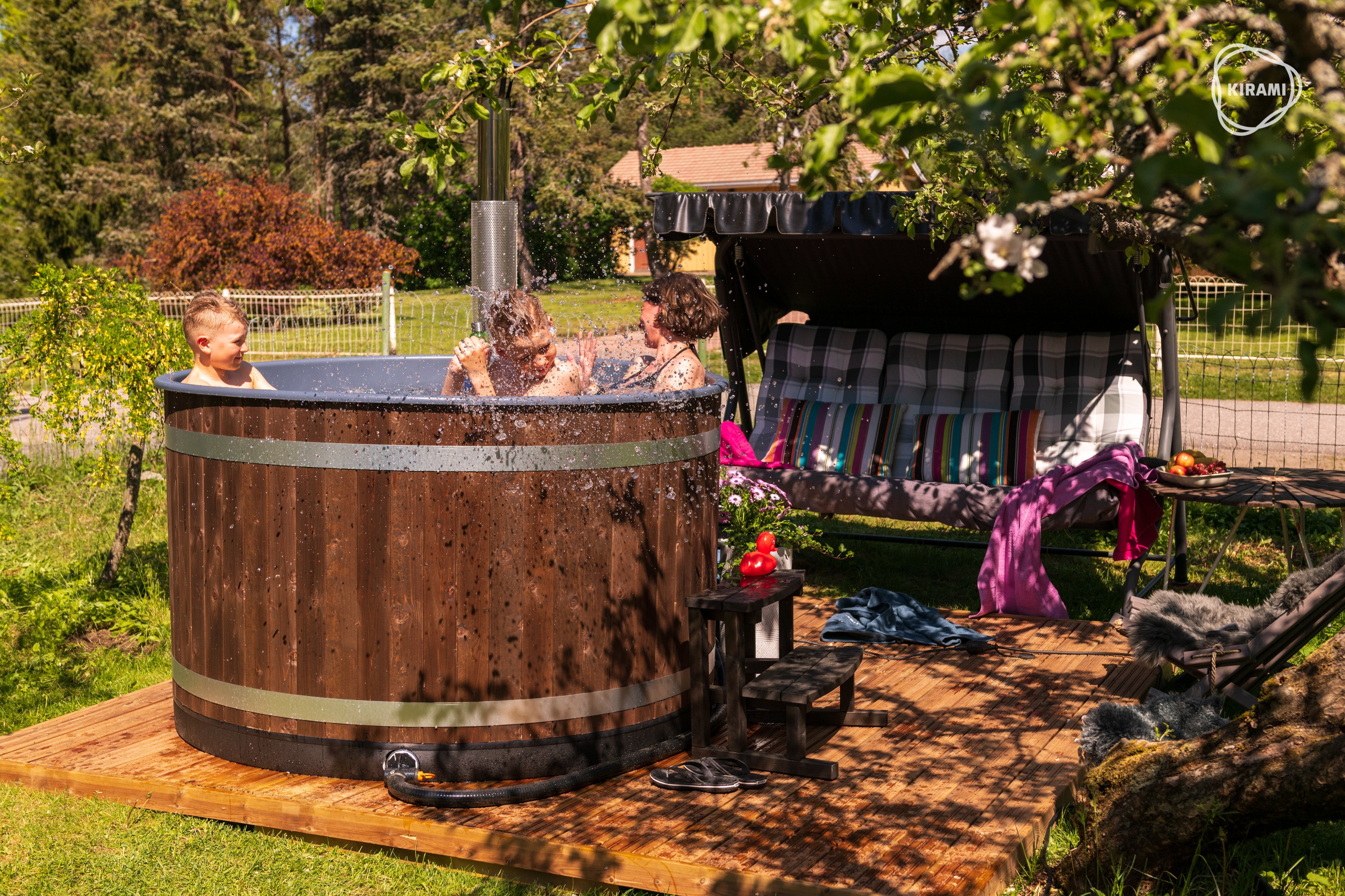 Kirami Comfort Steady M | Verschiedene Farben | Hot Tub mit starken Holzofen | Ø 170 cm | für 4-6 Personen