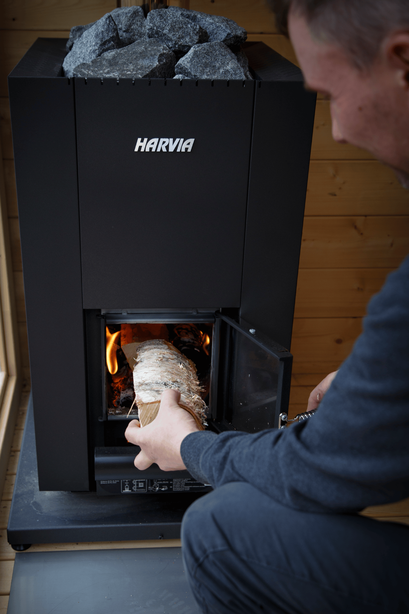 Harvia Lineair 18 Compact | Saunakachel hout complete set met BimSchV niveau 2 - inclusief schoorsteenset naar keuze &amp; 40 kg saunasteen | 14,3 kW